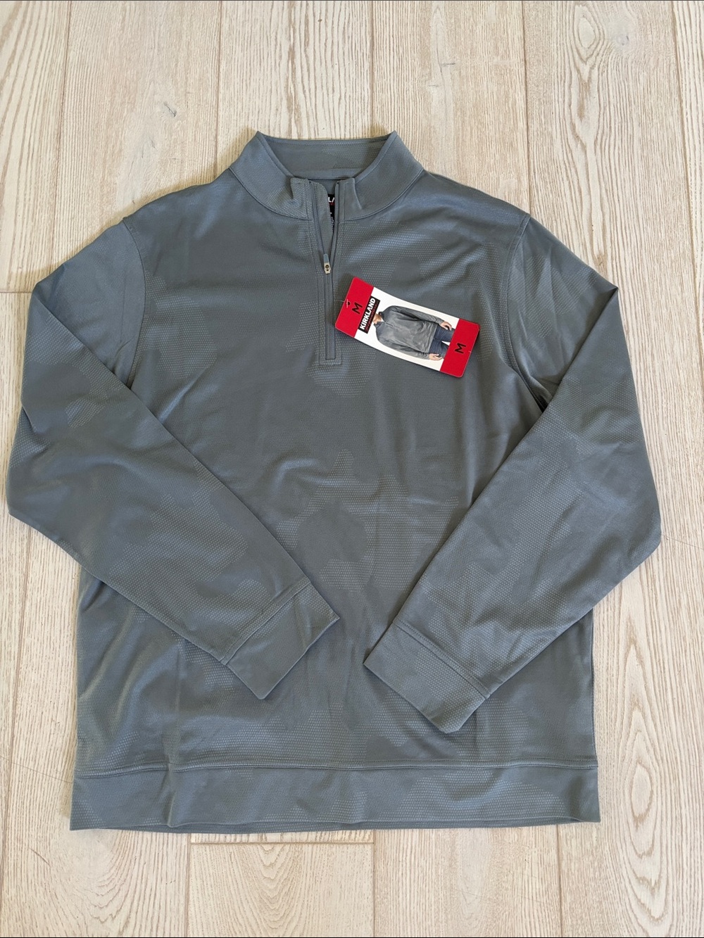 Kirkland NWT 1/4 zip.